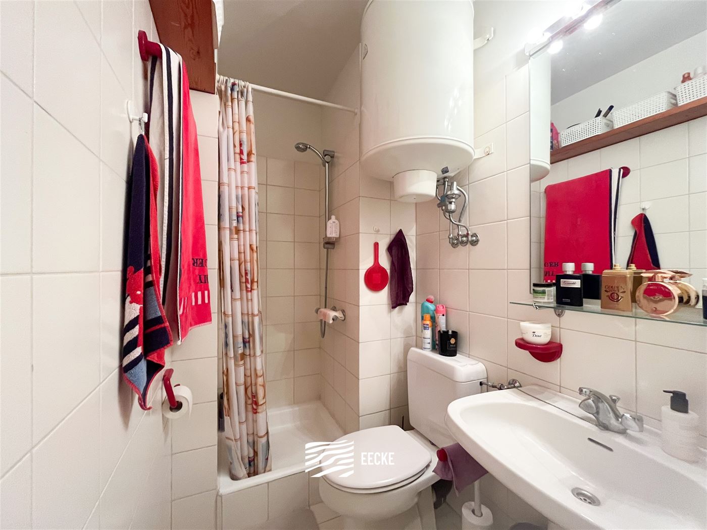 Res. Mermaid II 0102 - Studio confortable au coeur de la rue commerçante - Situé au premier étage - Hall d'entrée avec coin chambre - Salle de bai...