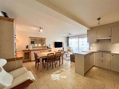 Res. Mary Luz 0302 - Appartement spacieux clé en main avec deux chambres à coucher et coin nuit - Vue latérale sur la mer depuis le troisième éta...