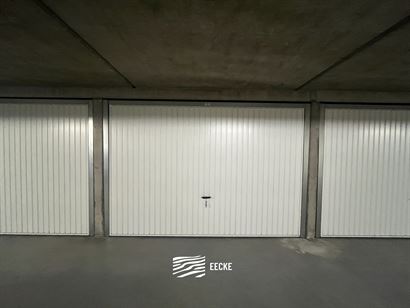 Complexe de garages Garage Casino -1/44 - Garage fermé au niveau -1 - Accès piétonnier sur la Zeedijk (au départ de la Lefebvrestraat) - Entrée p...