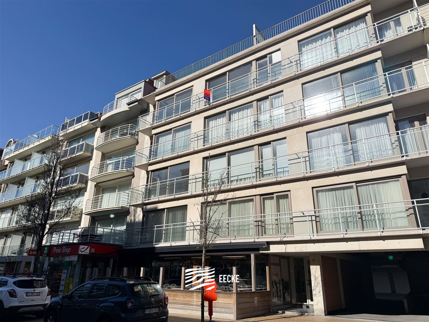 Rers. Mermaid I 0402 - Zonnig appartement met slaapkamer - Centraal gelegen in de winkelstraat op de vierde verdieping - Inkom - Apart toilet - Badkam...