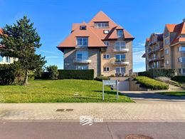 TE HUUR OP JAARBASIS  - Ruim gemeubeld of ongemeubeld appartement - gelegen tussen Nieuwpoort Bad en Nieuwpoort Stad - woonkamer met  ingerichte keuke...