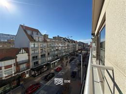 Rers. Mermaid I 0402 - Zonnig appartement met slaapkamer - Centraal gelegen in de winkelstraat op de vierde verdieping - Inkom - Apart toilet - Badkam...