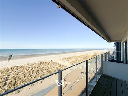 Seaflower 0702 - Studio spacieux avec coin nuit séparé et vue frontale sur la mer - Situé au septième étage - Hall d'entrée avec vestiaire - Sal...