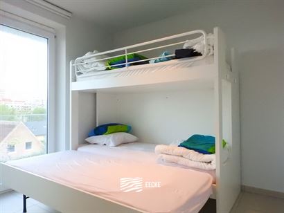 A LOUER A L'ANNEE - appartement meublé dans le domaine de vacances Karthuizer avec vue unique sur une réserve naturelle - salon avec vue latérale s...