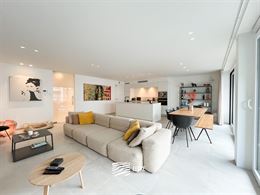 Lectus VI 0101 - Uitzonderlijk ruim appartement met twee slaapkamers en slaaphoek - Gelegen op de eerste verdieping van Residentie Lectus VI - Inkomha...