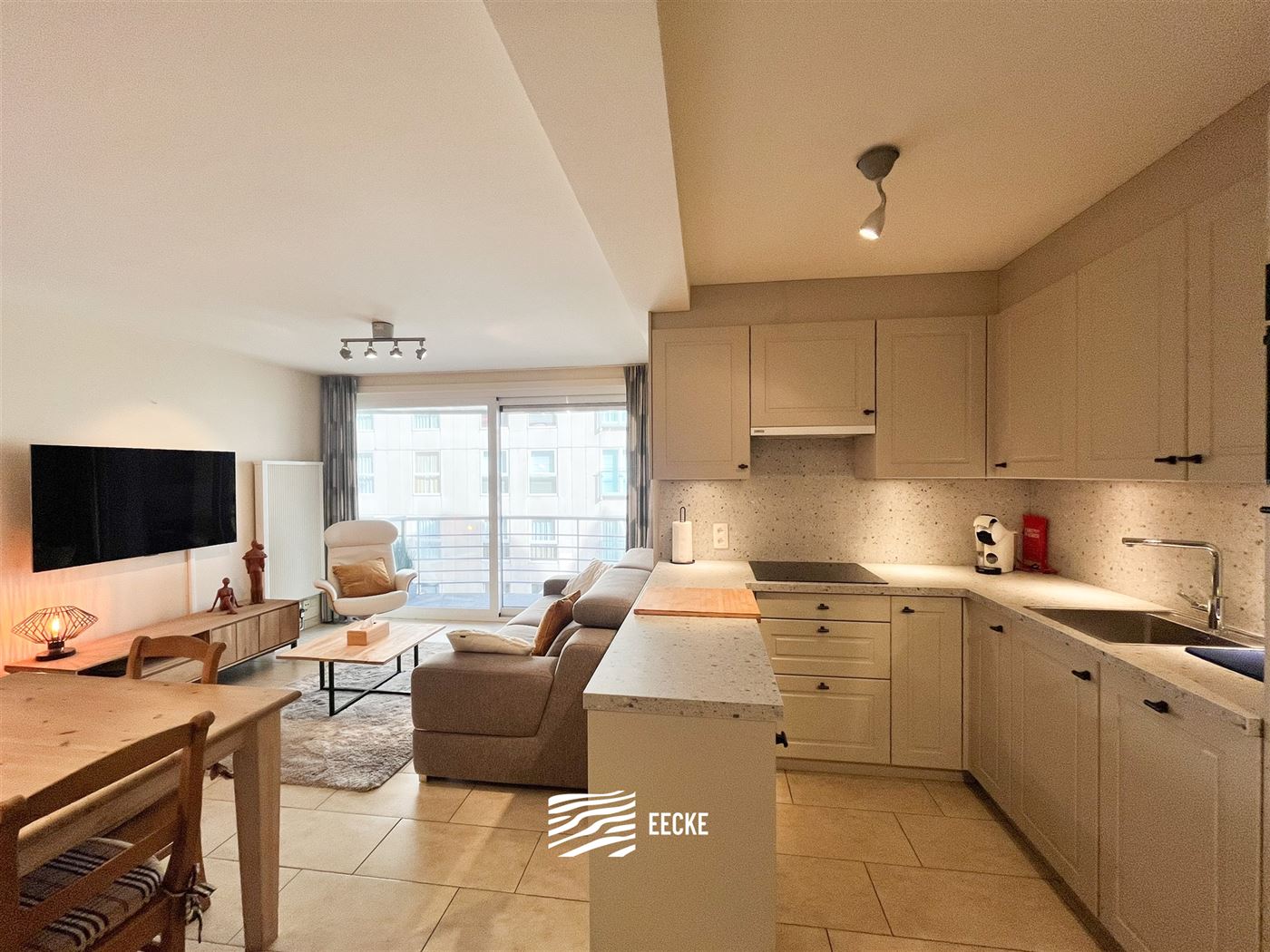 Res. Mary Luz 0302 - Instapklaar ruim appartement met twee slaapkamers en slaaphoek - Zijdelings zeezicht van op de derde verdieping - Inkom met toile...