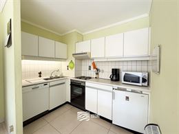 Rers. Mermaid I 0402 - Zonnig appartement met slaapkamer - Centraal gelegen in de winkelstraat op de vierde verdieping - Inkom - Apart toilet - Badkam...