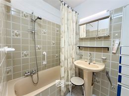 Rers. Mermaid I 0402 - Zonnig appartement met slaapkamer - Centraal gelegen in de winkelstraat op de vierde verdieping - Inkom - Apart toilet - Badkam...