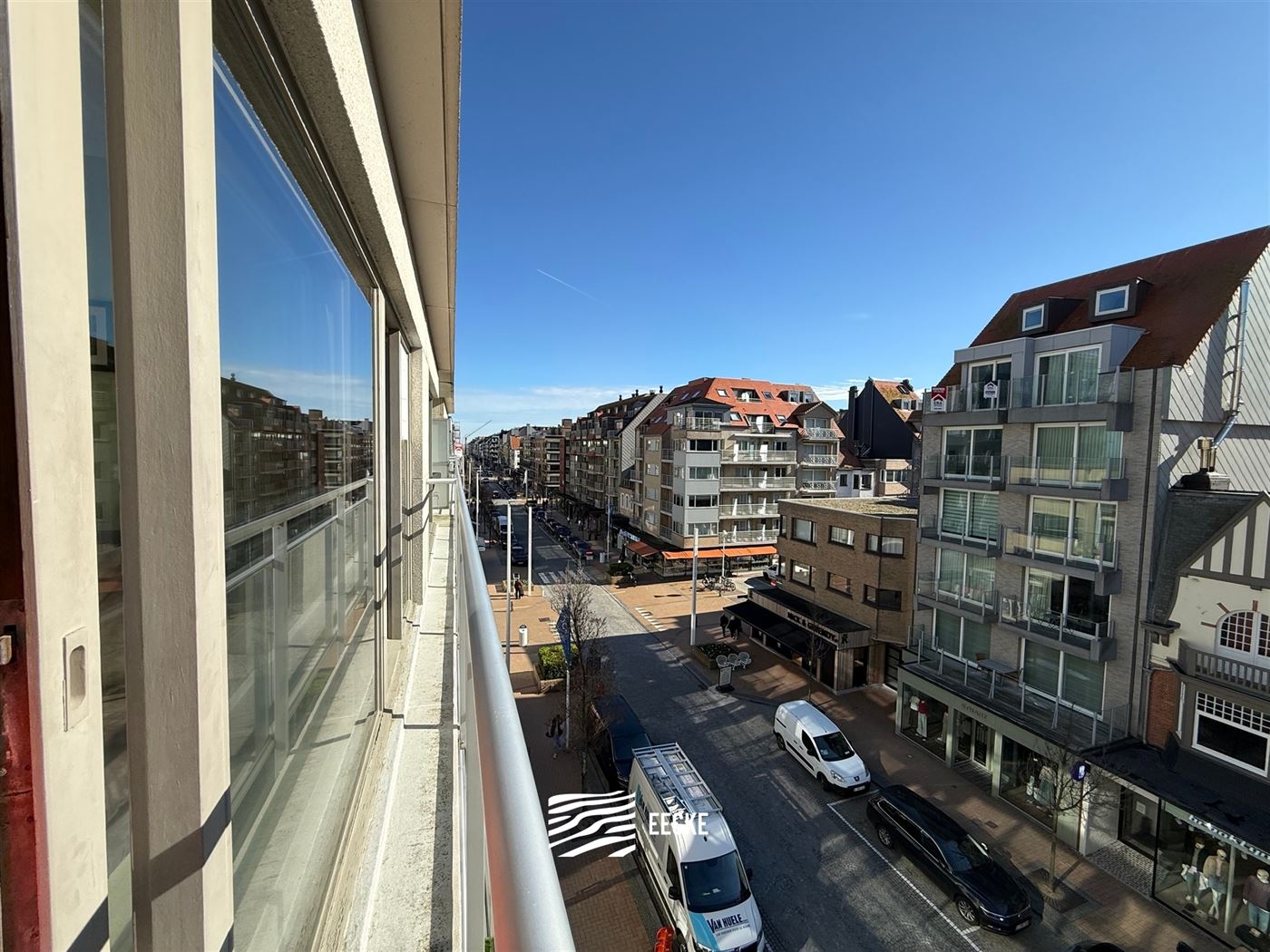 Rers. Mermaid I 0402 - Zonnig appartement met slaapkamer - Centraal gelegen in de winkelstraat op de vierde verdieping - Inkom - Apart toilet - Badkam...