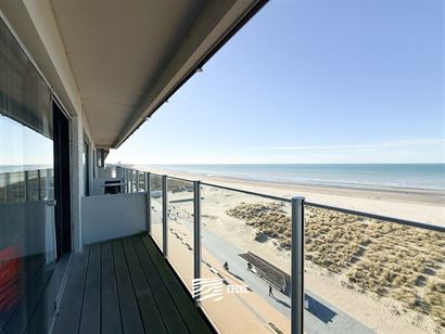 Seaflower 0702 - Studio spacieux avec coin nuit séparé et vue frontale sur la mer - Situé au septième étage - Hall d'entrée avec vestiaire - Sal...