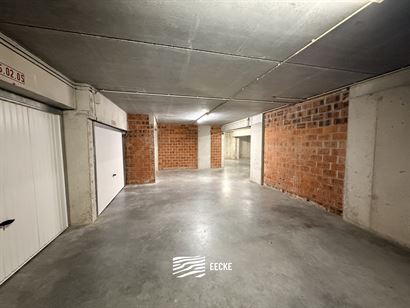 Apollo G5.02.06 - Situé au niveau -2 - Dim. 2m64 x 5m29 - Entrée par Franslaan - Pleine propriété
...