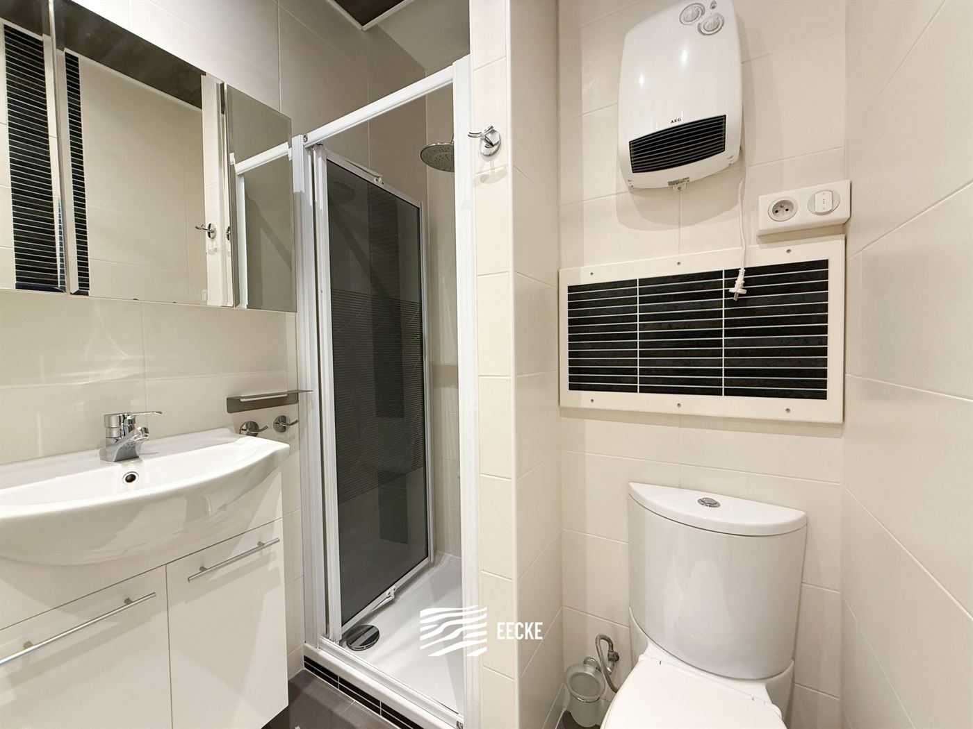 Res. Sanhootf A 0907 - Gezellig instapklaar appartement met slaapkamer en slaaphoek - Gelegen op de 9de verdieping in de Franslaan - Inkom met vestiai...