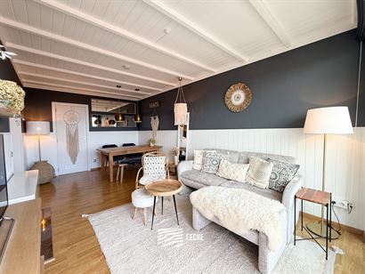 Res. Sanhootf A 0907 - Appartement confortable et prêt à l'emploi avec chambre et coin nuit - Situé au 9ème étage dans la Franslaan - Hall d'entr...