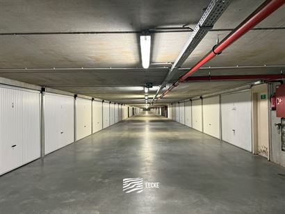 Complexe de garages Sandeshoved M64 - Garage box fermé au niveau -1 - Accès piéton sur la Zeedijk (à la sortie de l'hôtel Sandeshoved) - Entrée ...