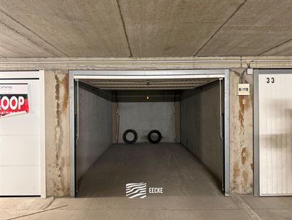Garagecomplex Leopoldplein G32 - Gesloten garagbox gelegen op het niveau -2 onder het Leopoldplein - Afmetingen: 2 ,85 x 5,20 m - Volle eigendom
...