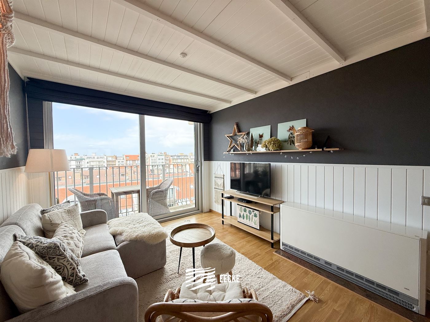 Res. Sanhootf A 0907 - Gezellig instapklaar appartement met slaapkamer en slaaphoek - Gelegen op de 9de verdieping in de Franslaan - Inkom met vestiai...