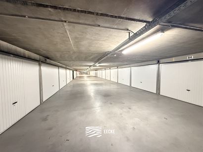 Casino garagecomplex G85 - Afgesloten garagebox op niveau -2 - Voetgangerstoegang op de Zeedijk (ter hoogte van de Lefebvrestraat) - Inrit via de Albe...