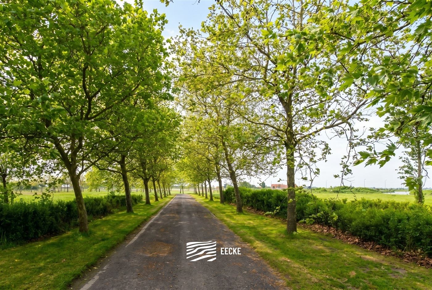 Vous rêvez de calme, d'espace et de charme ? Découvrez cette belle propriété rurale le long du canal de Ramskapelle, à seulement 5,5 km de la pla...
