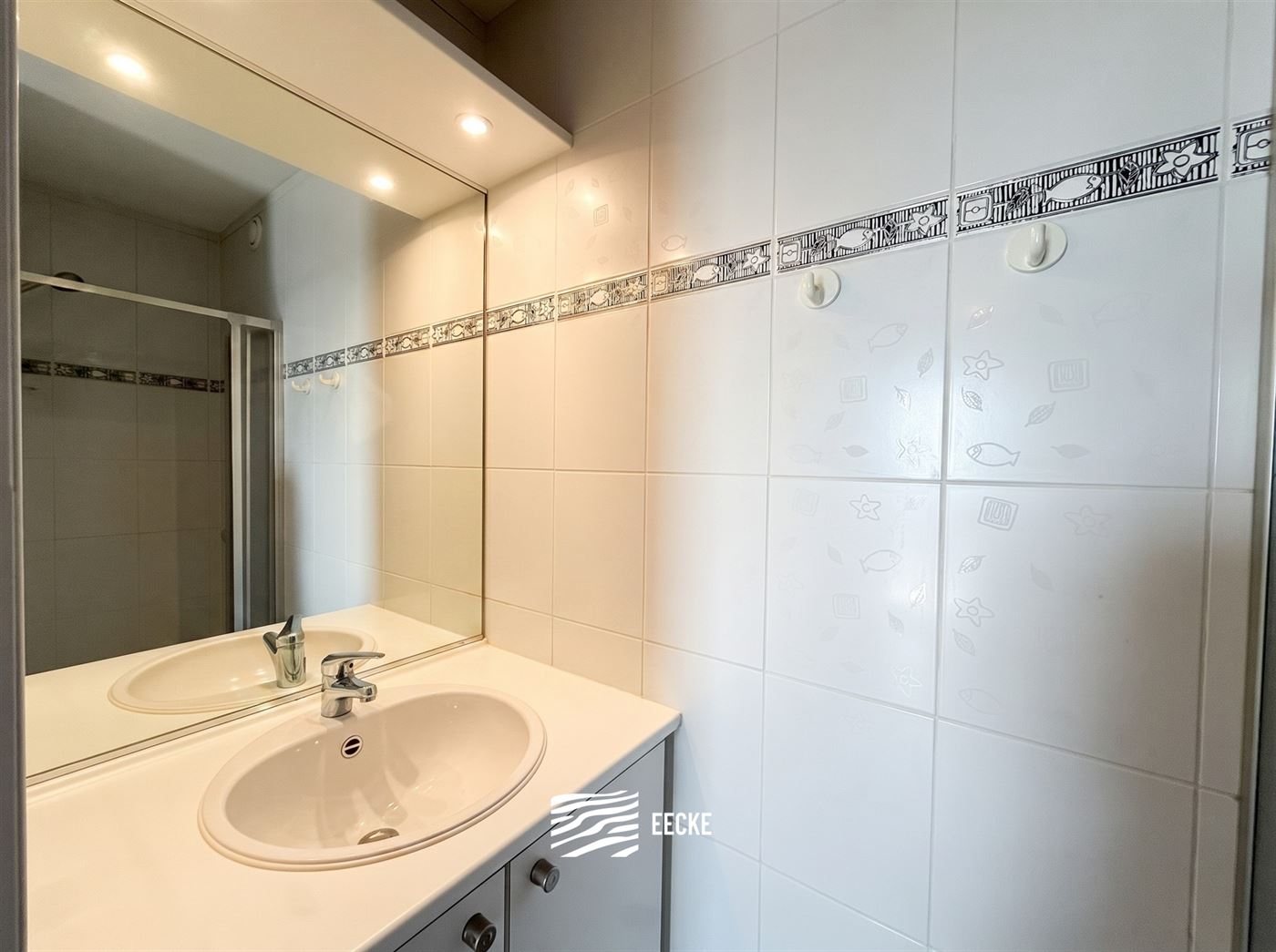 Res. Casino C 0801 - Appartement confortable avec deux chambres à coucher - Vue frontale sur la mer depuis le huitième étage - Entrée avec toilett...