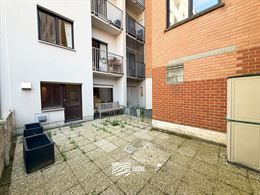 Inch Allah III -101 - Te renoveren appartement met ruime slaapkamer - Gelegen op de kelderverdieping - Inkomhal - Apart toilet - Leefruimte met toegan...