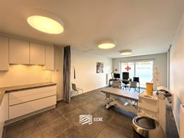 Villa Crombez 0007 - Handelsruimte gelegen langs de invalsweg tussen Nieuwpoort-stad en Nieuwpoort-bad - Voorzien van private inkom, Wachtzaal - Inkom...