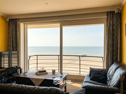 Res. Casino C 0801 - Appartement confortable avec deux chambres à coucher - Vue frontale sur la mer depuis le huitième étage - Entrée avec toilett...
