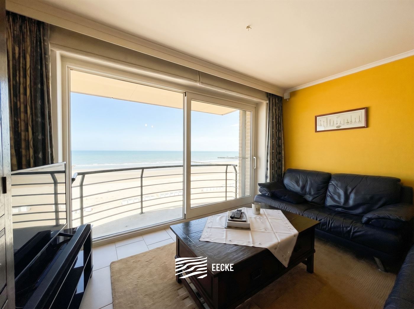 Res. Casino C 0801 - Appartement confortable avec deux chambres à coucher - Vue frontale sur la mer depuis le huitième étage - Entrée avec toilett...