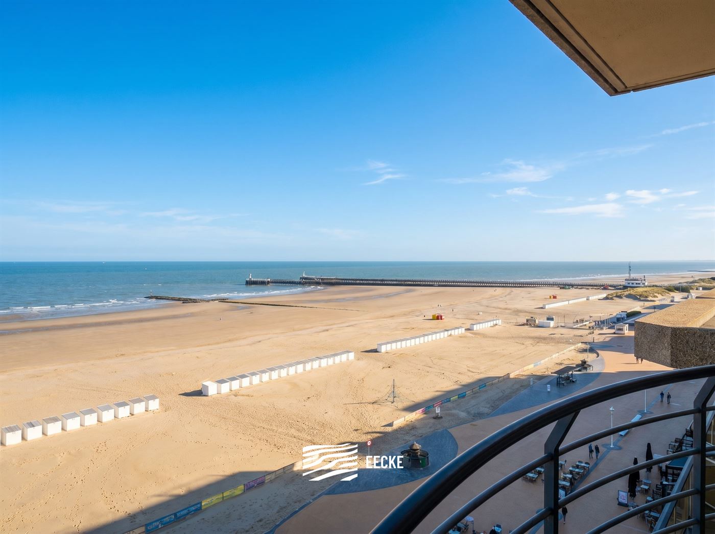 Res. Casino C 0801 - Appartement confortable avec deux chambres à coucher - Vue frontale sur la mer depuis le huitième étage - Entrée avec toilett...
