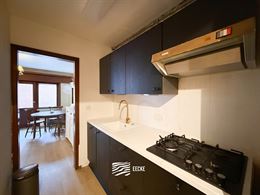 Inch Allah III -101 - Te renoveren appartement met ruime slaapkamer - Gelegen op de kelderverdieping - Inkomhal - Apart toilet - Leefruimte met toegan...