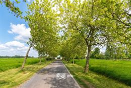 Vous rêvez de calme, d'espace et de charme ? Découvrez cette belle propriété rurale le long du canal de Ramskapelle, à seulement 5,5 km de la pla...