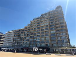Res. Casino C 0801 - Appartement confortable avec deux chambres à coucher - Vue frontale sur la mer depuis le huitième étage - Entrée avec toilett...