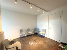 Villa Crombez 0007 - Handelsruimte gelegen langs de invalsweg tussen Nieuwpoort-stad en Nieuwpoort-bad - Voorzien van private inkom, Wachtzaal - Inkom...