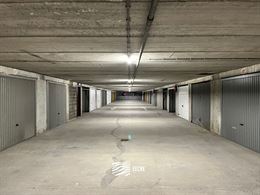 Garage 125 de la place Hendrikaplein - Place de garage fermée n° 125 - Située sous la place Hendrikaplein, au niveau -2 - Dimensions : 2,84 x 5,40 ...