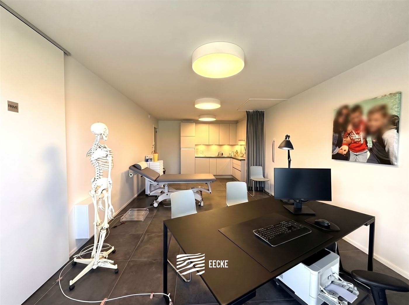 Villa Crombez 0007 - Handelsruimte gelegen langs de invalsweg tussen Nieuwpoort-stad en Nieuwpoort-bad - Voorzien van private inkom, Wachtzaal - Inkom...