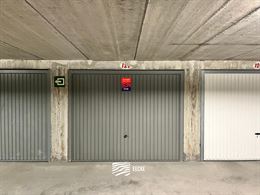 Garage 125 de la place Hendrikaplein - Place de garage fermée n° 125 - Située sous la place Hendrikaplein, au niveau -2 - Dimensions : 2,84 x 5,40 ...