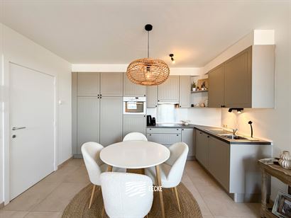 Réf. Seapot 70-0304 - Appartement avec chambre, prêt à emménager - Situé au troisième étage, à deux pas du Parc Maritime - Entrée - Débarras...