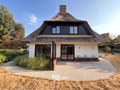 Villa Escapade - Villa de charme entièrement rénovée à 300 mètres de la mer - Rez-de-chaussée
Hall d'entrée avec toilettes invités et vestiair...