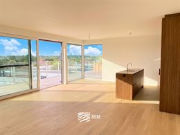 TE HUUR OP JAARBASIS - Ongemeubeld appartement in nieuwe residentie - Grote terrassen rondom rond - Appartement is volledig geschilderd en instapklaar...