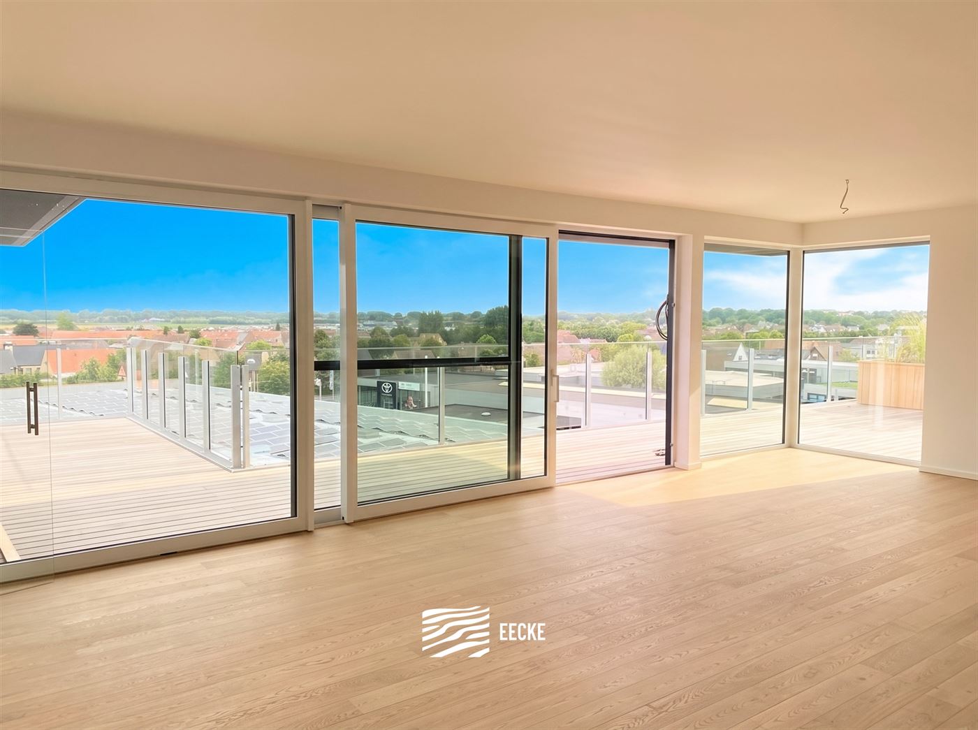 TE HUUR OP JAARBASIS - Ongemeubeld appartement in nieuwe residentie - Grote terrassen rondom rond - Appartement is volledig geschilderd en instapklaar...