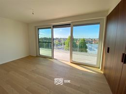 TE HUUR OP JAARBASIS - Ongemeubeld appartement in nieuwe residentie - Grote terrassen rondom rond - Appartement is volledig geschilderd en instapklaar...