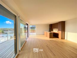 TE HUUR OP JAARBASIS - Ongemeubeld appartement in nieuwe residentie - Grote terrassen rondom rond - Appartement is volledig geschilderd en instapklaar...