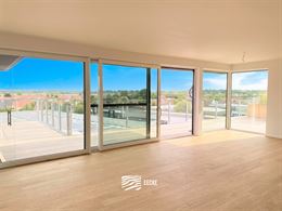 TE HUUR OP JAARBASIS - Ongemeubeld appartement in nieuwe residentie - Grote terrassen rondom rond - Appartement is volledig geschilderd en instapklaar...
