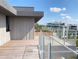 TE HUUR OP JAARBASIS - Ongemeubeld appartement in nieuwe residentie - Grote terrassen rondom rond - Appartement is volledig geschilderd en instapklaar...