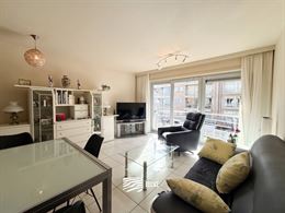 Hof van Vlaanderen 272/0202 - Zonnig appartement met twee slaapkamers - Gelegen op de tweede verdieping in de winkelstraat, vlak aan de Sint-Bernardus...