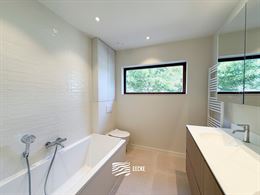 Villa Houtsaeger - Maison de plain-pied entièrement rénovée - À quelques pas des commerces de proximité à Koksijde-Village - Entrée avec toilet...