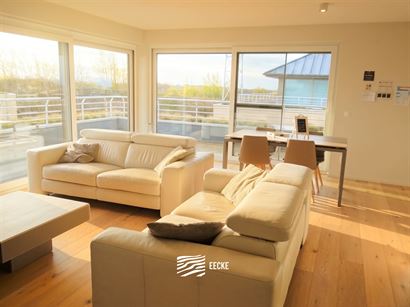 Domein Karthuizer B 0301 - Penthouse met twee slaapkamers - Gelegen te Domein Karthuizer en op enkele stappen van duinen en zee! - Inkom met vestiaire...