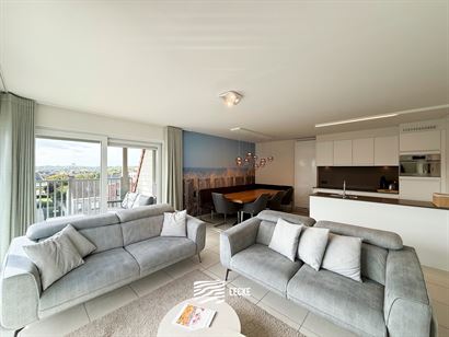 Sailor's Beach - Villa Capricia 0402 - Recent instapklaar duplexappartement met drie slaapkamers - Zongericht met zicht vanop de vierde en vijfde verd...
