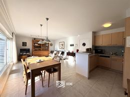 Res. Hof van Vlaanderen 272/0501 - Ruim en zonnig appartement met twee volwaardige slaapkamers - Gelegen op de vijfde verdieping in de winkelstraat, v...