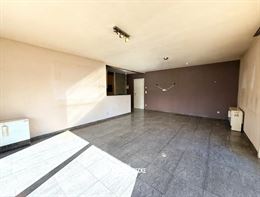 Res. Delvaux B 0104 - Zonnig hoekappartement op de eerste verdieping - Gelegen op wandelafstand van de Havengeul - Inkomhal met toilet en vestiaire - ...