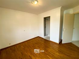TE HUUR OP JAARBASIS - Mooi gelegen ongemeubeld appartement - Zonnig terras met zicht op de gouden schildpad - Living met open keuken - 2 slaapkamers ...